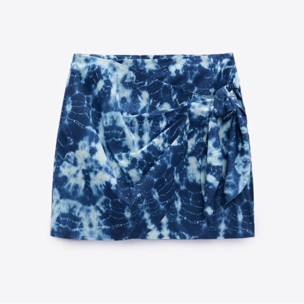 Zara Blue and White Tie-Dye Mini Skirt